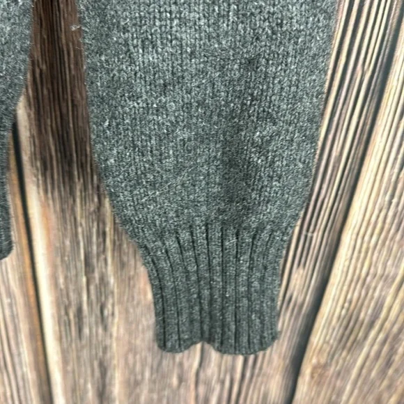 Columbia Women’s Sweater - Picture 5 of 9